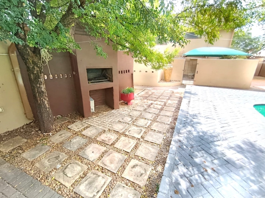 To Let 4 Bedroom Property for Rent in Dan Pienaar Free State